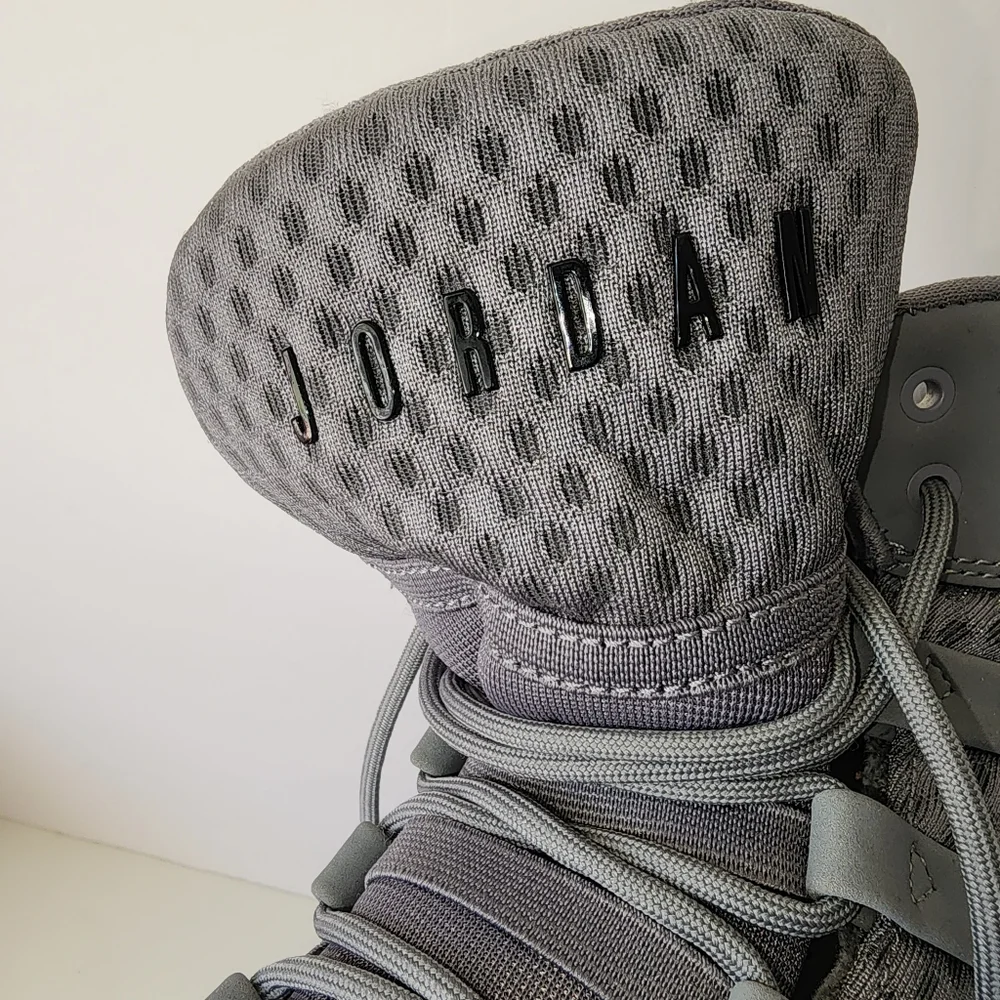 Nike Men's Air Jordan Max Aura Cool Grey Basketball Shoes - AQ9084-010 - Size 13